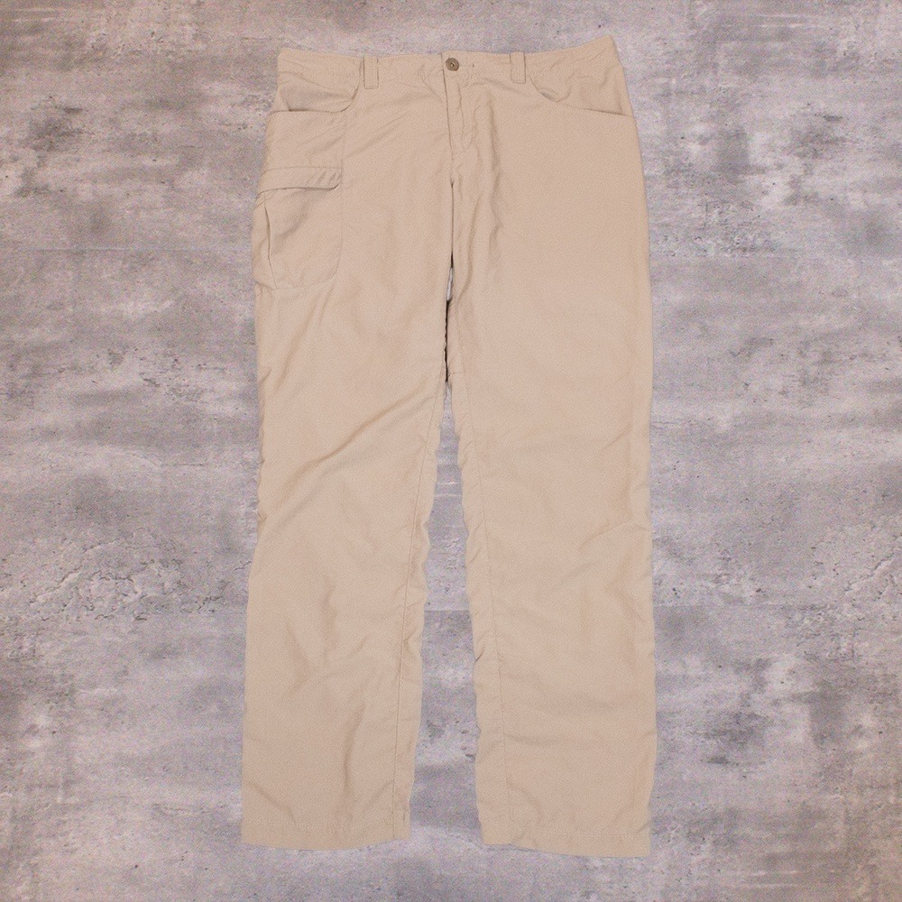 Y2K Mountain Hardware 00's Beige Baggy Relax Fit Cargo Pants